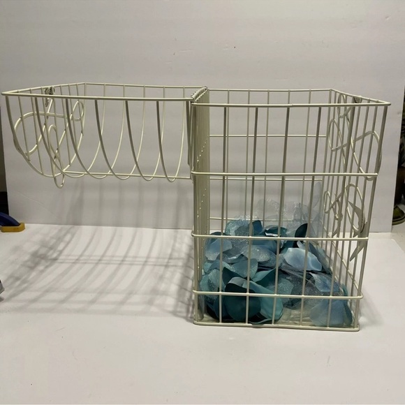 Birds in Flight Birdcage Card Holder - Picture 3 of 13